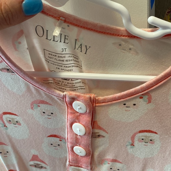 Santa pajamas - Picture 2 of 3